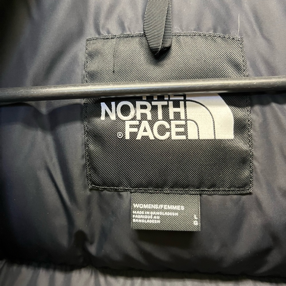Women's 1996 Retro Nuptse Jacket - Picture 5 of 5